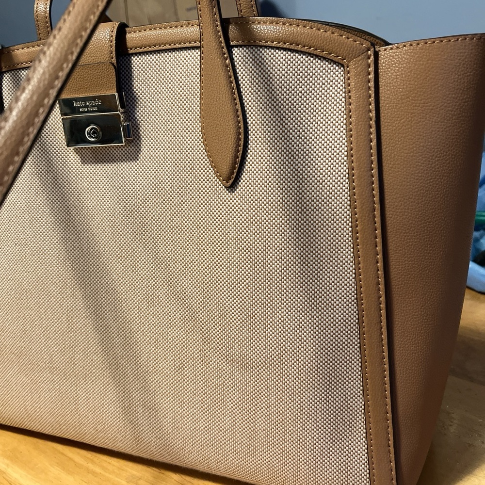 Kate Spade NY Elegant Tan and Cream Tote Bag - Picture 3 of 5
